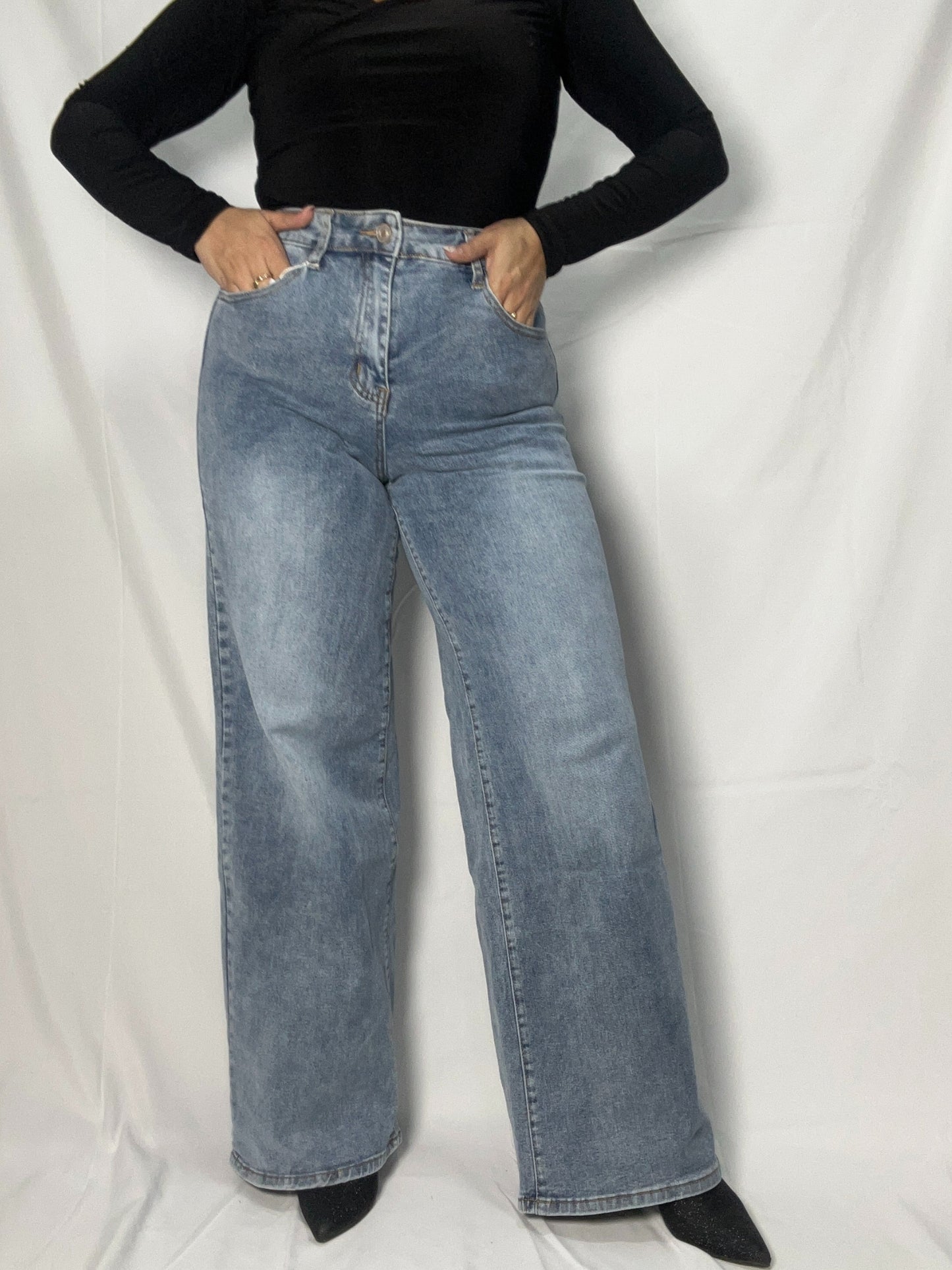 Jeans Cristina Celeste Focalizado Wide Leg