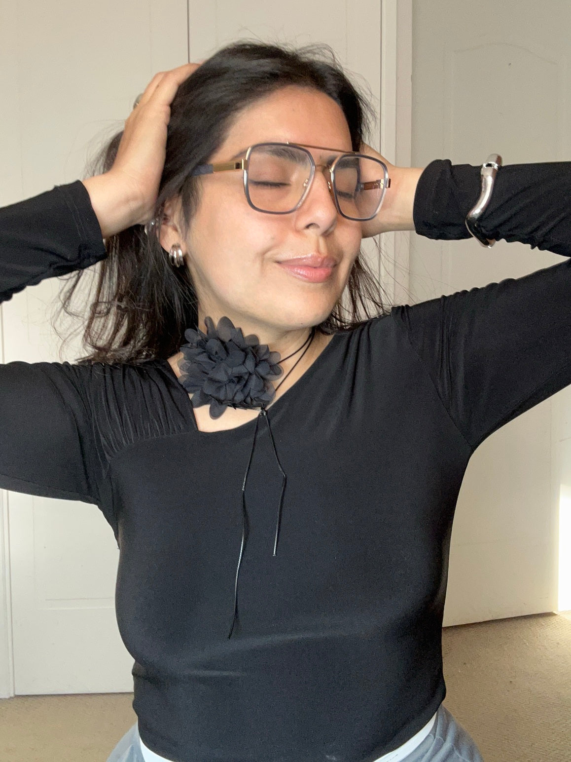 Collar Flor Lazo Negro