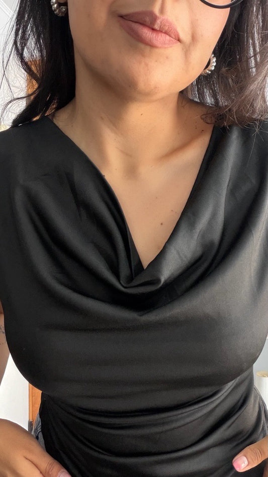 Polera Asimetrica Negro