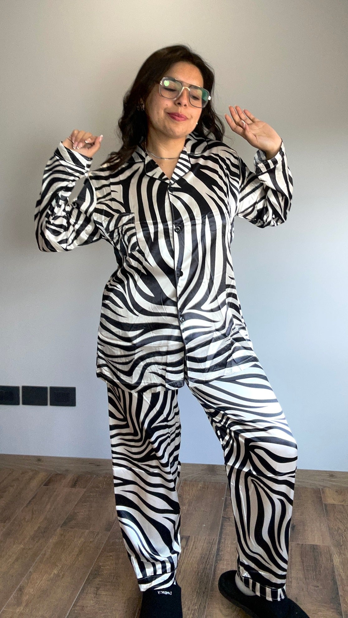 Pijama Satin Madre Leona Cebra