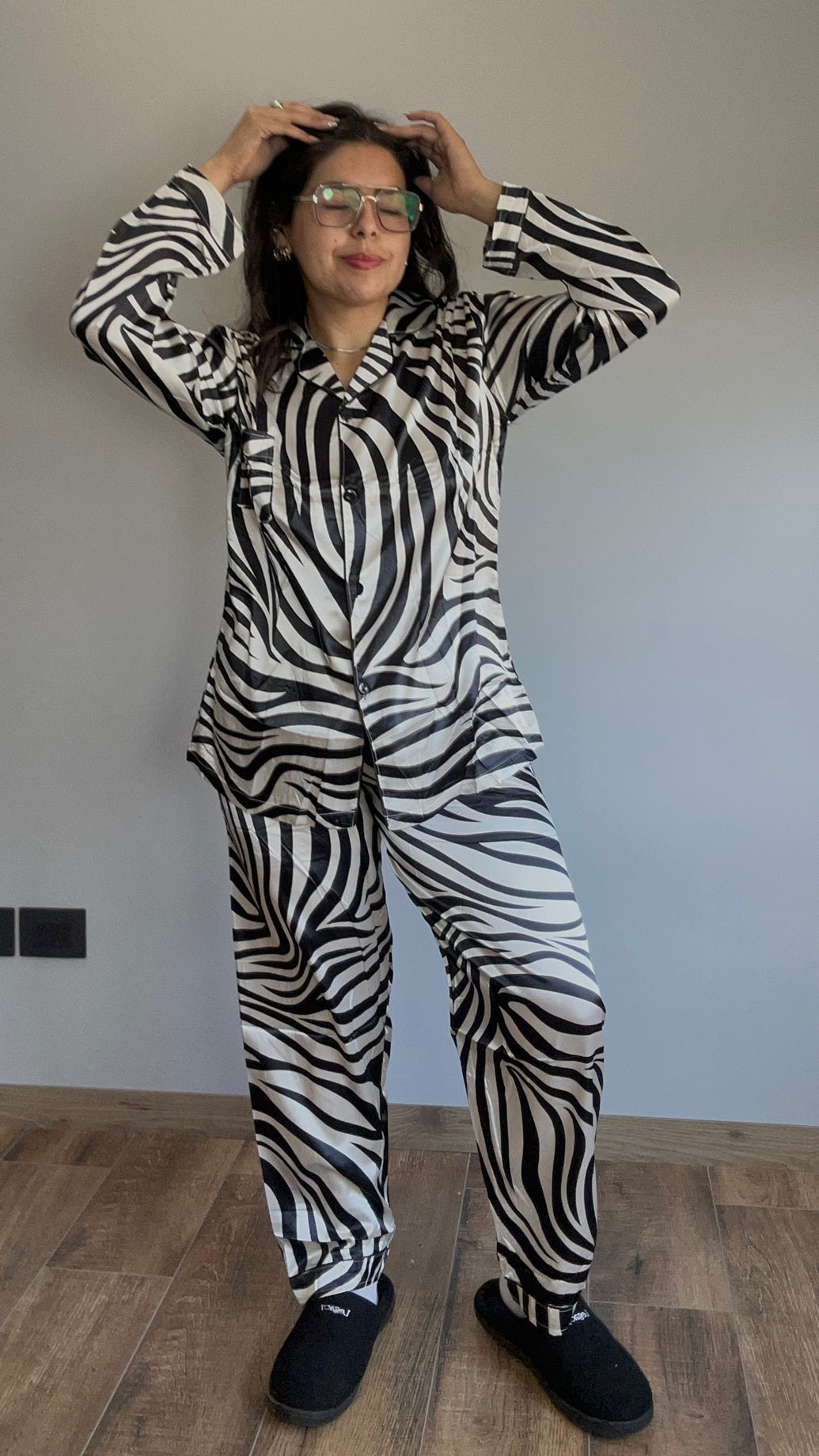 Pijama Satin Madre Leona Cebra